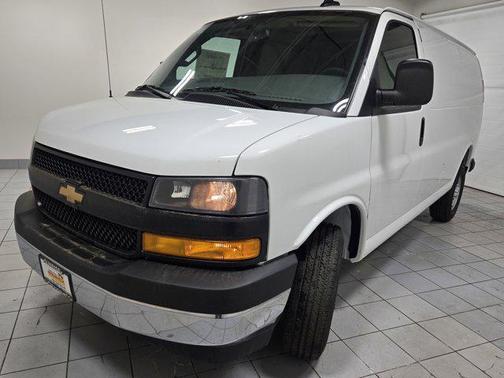 2025 Chevrolet Express 2500 RWD 2500 Regular Wheelbase WT