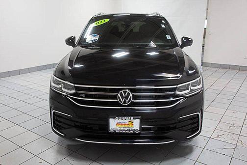 2023 Volkswagen Tiguan 2.0T SEL R-Line 4MOTION