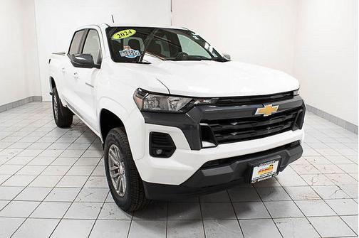 Summit White 2024 Chevrolet Colorado LT