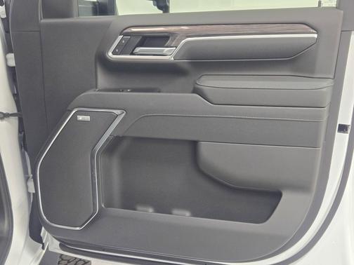 Summit White 2026 Chevrolet Silverado 2500 LTZ