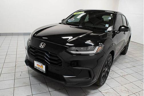Crystal Black Pearl 2024 Honda HR-V AWD Sport