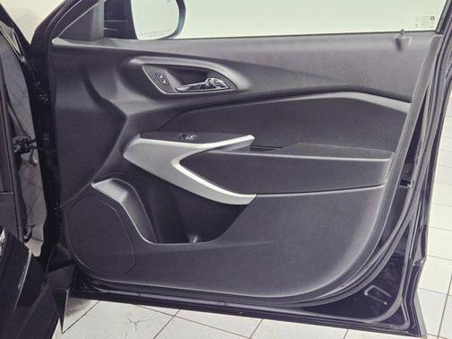 2025 Chevrolet Trax FWD 1RS