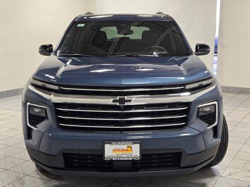 Lakeshore Blue Metallic 2026 Chevrolet Traverse LT