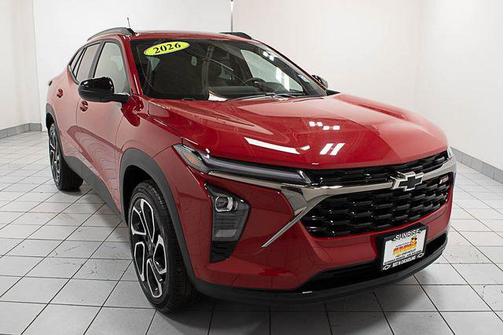 Apex Red 2026 Chevrolet Trax FWD 2RS
