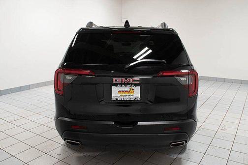 2023 GMC Acadia AWD SLT