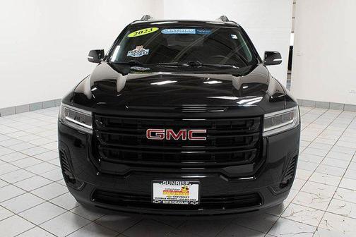 2023 GMC Acadia AWD SLT