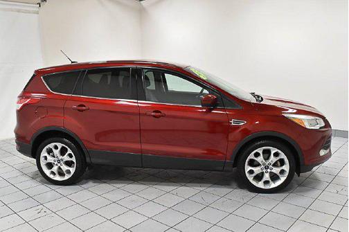 Ruby Red Metallic Tinted Clearcoat 2015 Ford Escape SE