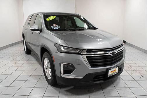 Sterling Gray Metallic 2024 Chevrolet Traverse LS