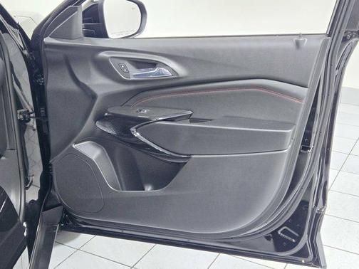 2025 Chevrolet Trax FWD 2RS