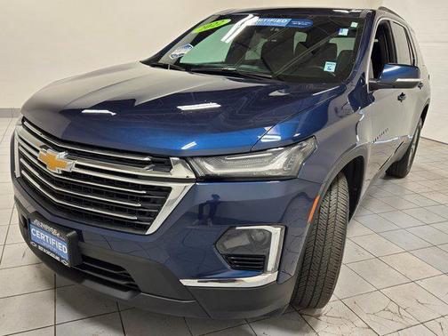 2022 Chevrolet Traverse LT Cloth