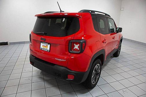 2016 Jeep Renegade Trailhawk