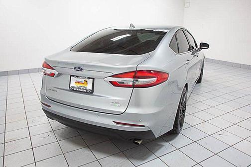 2020 Ford Fusion SEL