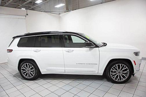2023 Jeep Grand Cherokee L Summit Reserve