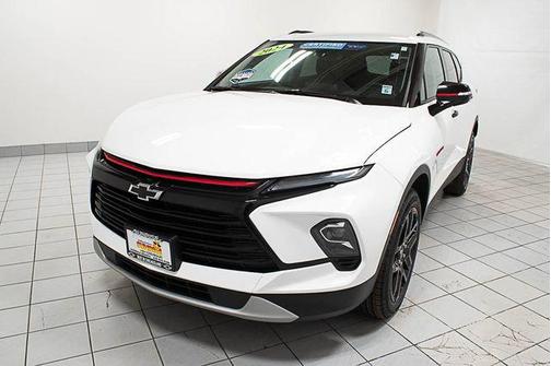 Summit White 2024 Chevrolet Blazer 3LT
