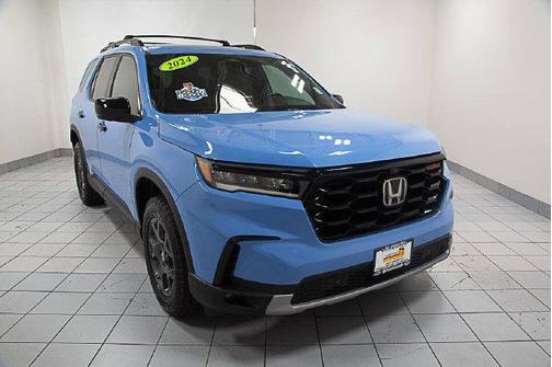 Diffused Sky Pearl 2024 Honda Pilot TrailSport