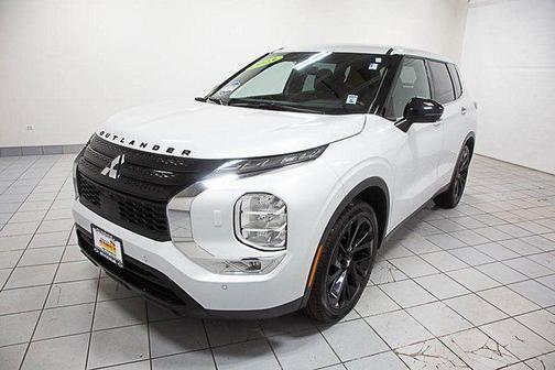 2023 Mitsubishi Outlander SE Black Edition S-AWC