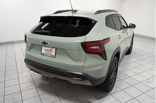 Cacti Green 2025 Chevrolet Trax FWD ACTIV