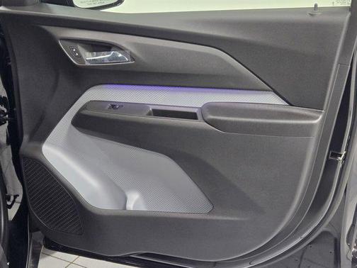 Mosaic Black Metallic 2027 Chevrolet Bolt RS