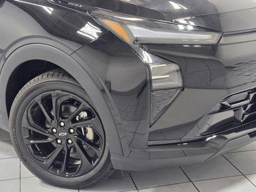 Mosaic Black Metallic 2027 Chevrolet Bolt RS