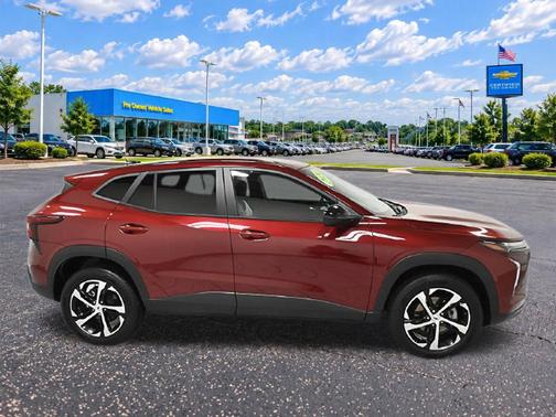 Crimson Metallic 2024 Chevrolet Trax FWD 1RS