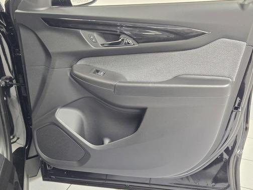 Mosaic Black Metallic 2026 Chevrolet Trailblazer LT