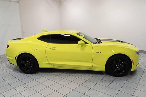 Shock 2021 Chevrolet Camaro RWD Coupe LT1