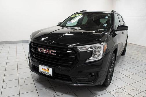 2023 GMC Terrain SLT