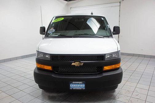 2025 Chevrolet Express 3500 RWD 3500 Extended Wheelbase WT