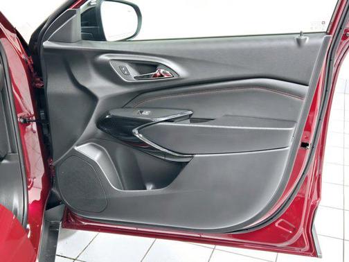 2025 Chevrolet Trax FWD 2RS