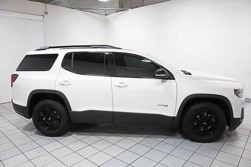 2023 GMC Acadia AWD AT4