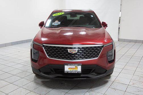 2024 Cadillac XT4 Premium Luxury