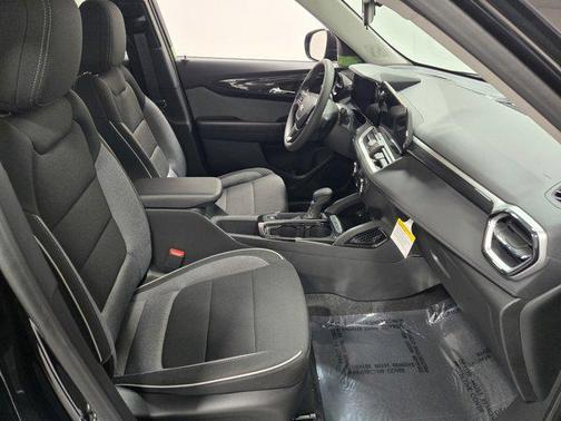 Mosaic Black Metallic 2026 Chevrolet Trailblazer LS