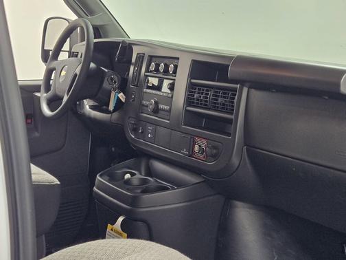 Summit White 2026 Chevrolet Express 2500 Work Van
