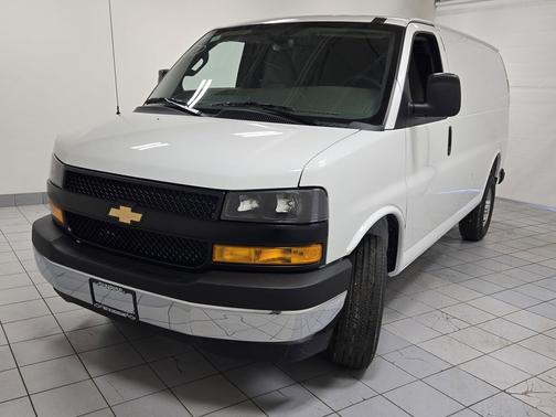 Summit White 2026 Chevrolet Express 2500 Work Van