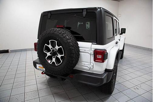 Bright White Clearcoat 2023 Jeep Wrangler Rubicon