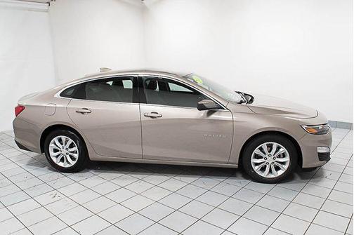 Mineral Gray Metallic 2024 Chevrolet Malibu FWD 1LT