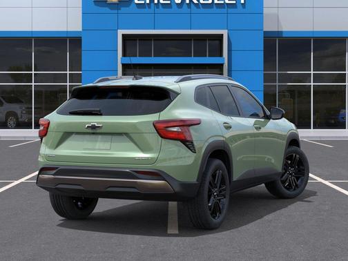 Cacti Green 2026 Chevrolet Trax FWD ACTIV