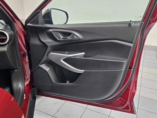 2025 Chevrolet Trax FWD 1RS