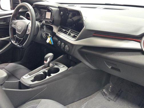 2025 Chevrolet Trax FWD 1RS