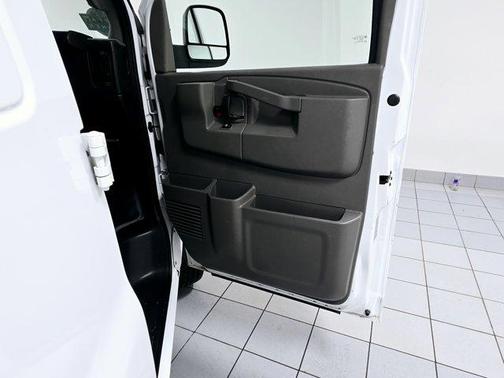 2024 Chevrolet Express 2500 RWD 2500 Regular Wheelbase WT