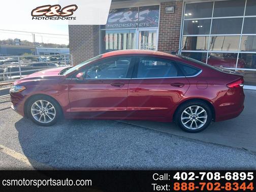 2017 Ford Fusion SE