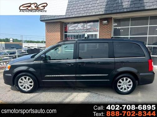 2012 Chrysler Town & Country Touring