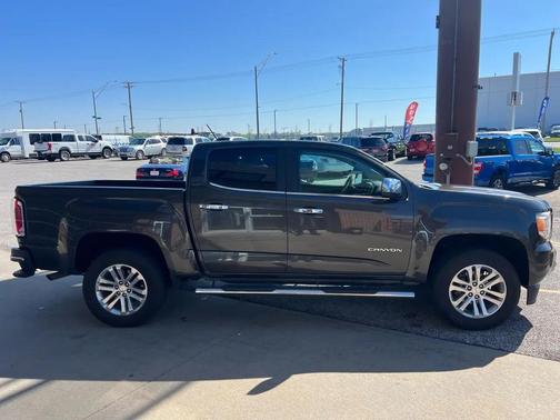 Brown 2019 GMC Canyon SLT