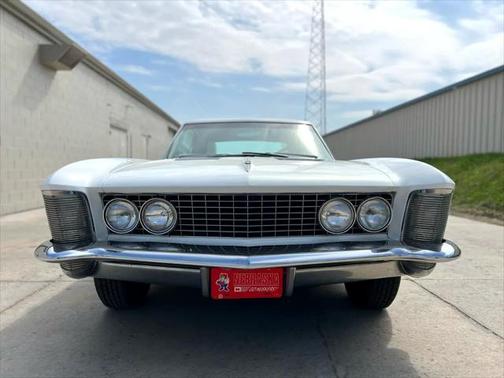 1963 Buick Riviera 2dr Coupe