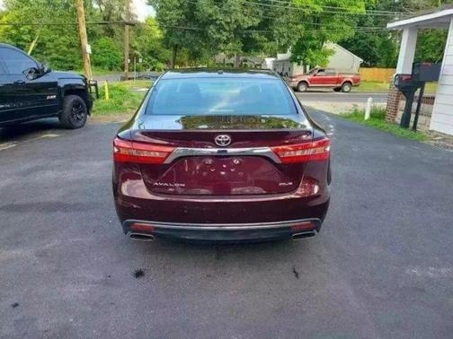 2018 Toyota Avalon XLE