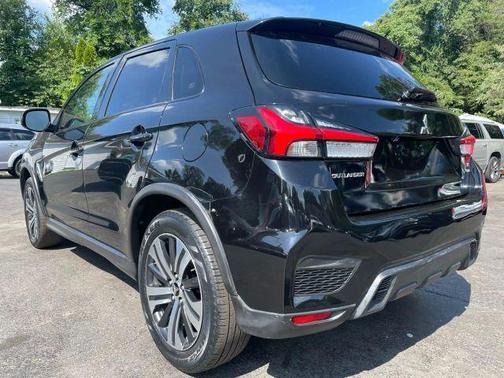 2020 Mitsubishi Outlander Sport SE