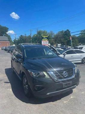 2017 Nissan Pathfinder S