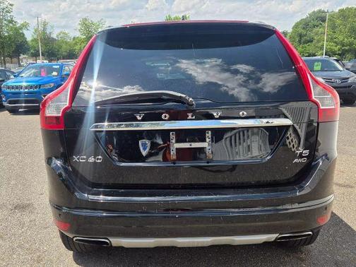 2016 Volvo XC60 T5 Premier