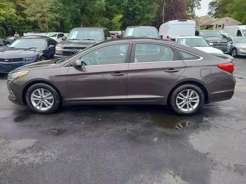 2017 Hyundai SONATA SE