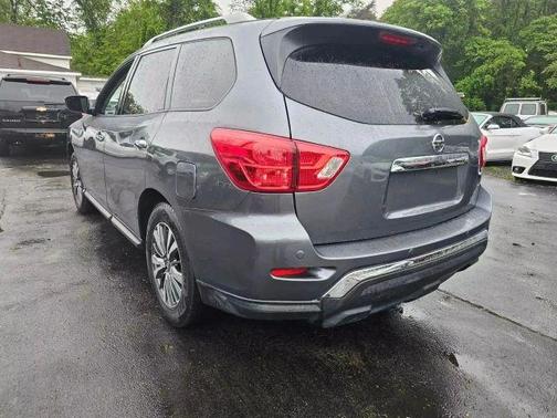 2019 Nissan Pathfinder SV